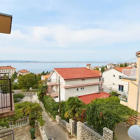 And With Parking Space - 19125 Crikvenica