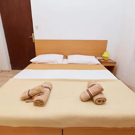 And With Parking Space - 19125 Affittacamere Crikvenica