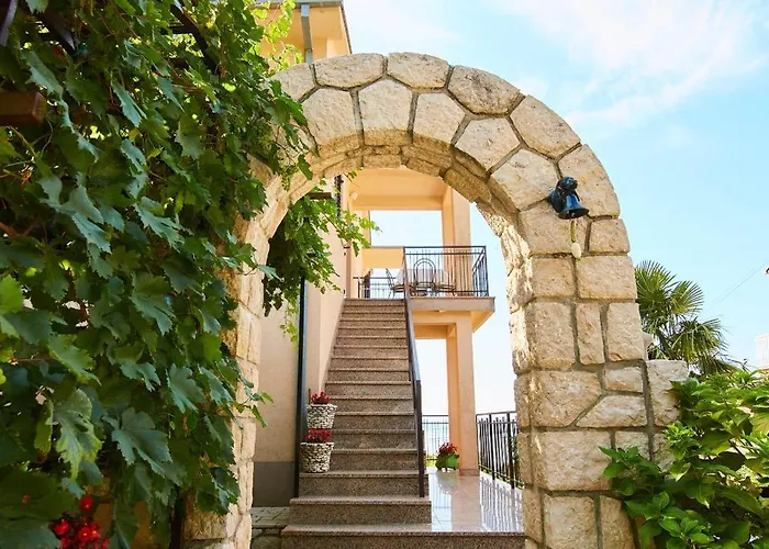 And With Parking Space - 19125 Vendégház Crikvenica